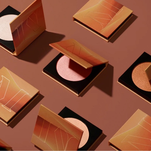 ♣️💘Morphe Gilded Glow Highlighter - Picture 7 of 10